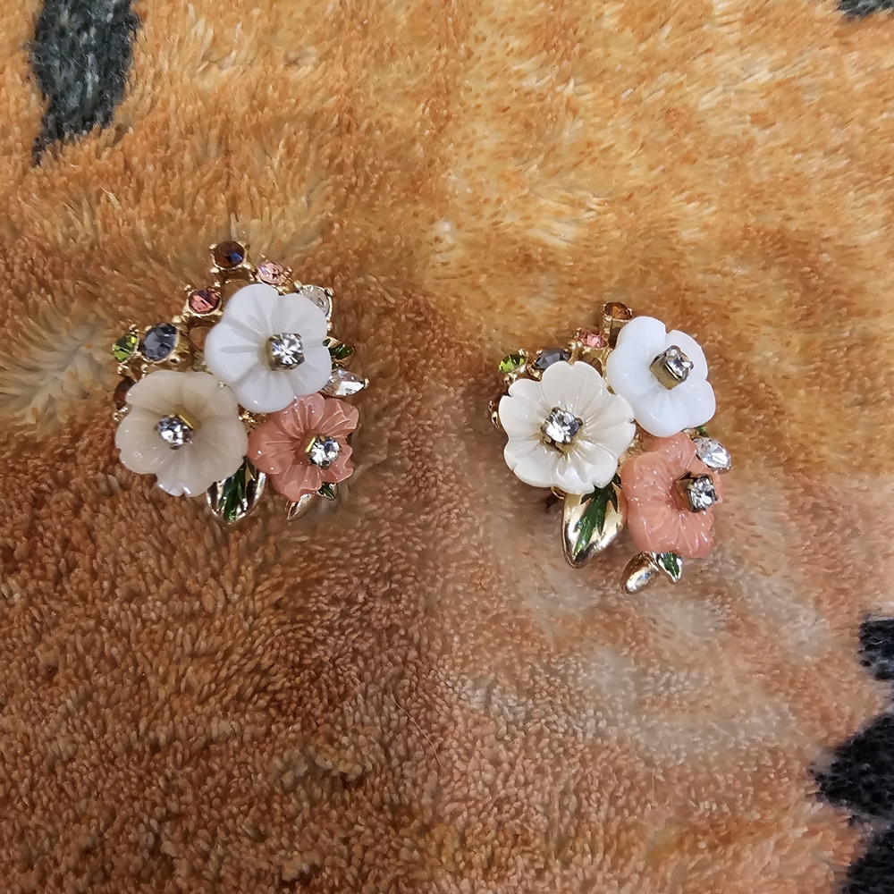 Floral Crystal Stud Earrings
